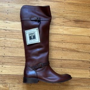 New in Box Frye Shirley riding boots